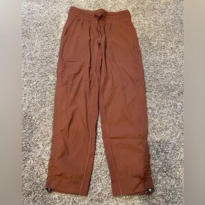 Lululemon Dance Studio Crop 25” Size 2